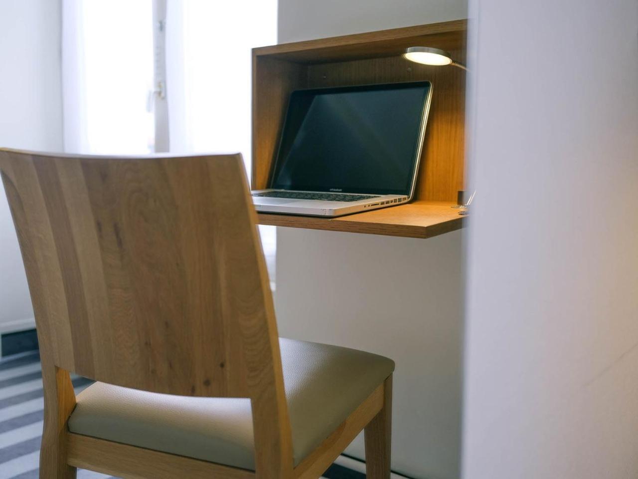 Logis Hotel De L'Europe Poitiers Kültér fotó