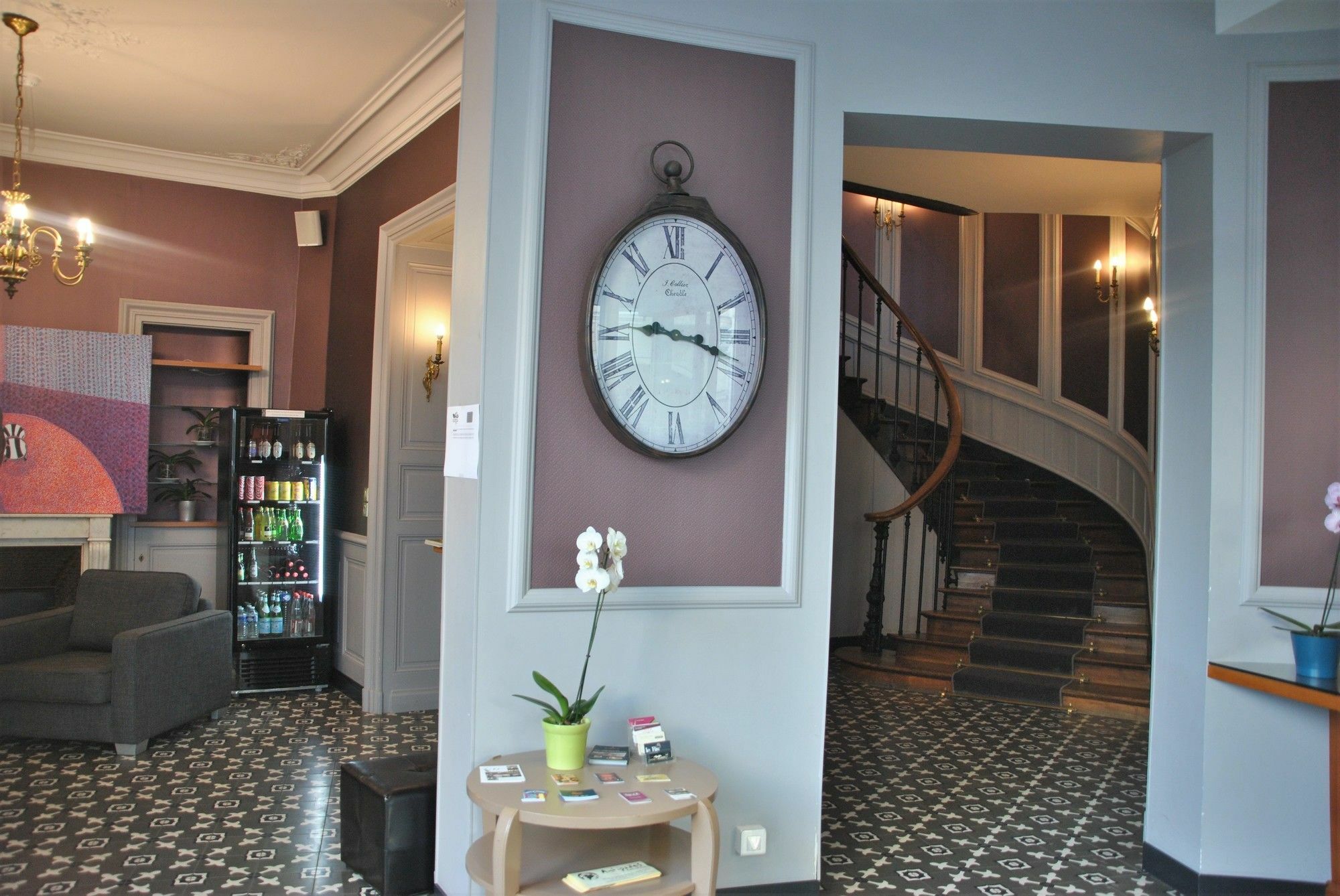 Logis Hotel De L'Europe Poitiers Kültér fotó